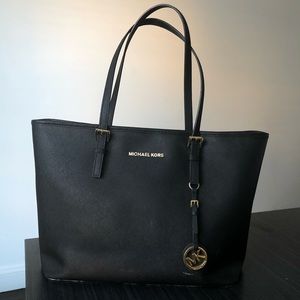 Michael Kors Medium Jet Set Tote — Black